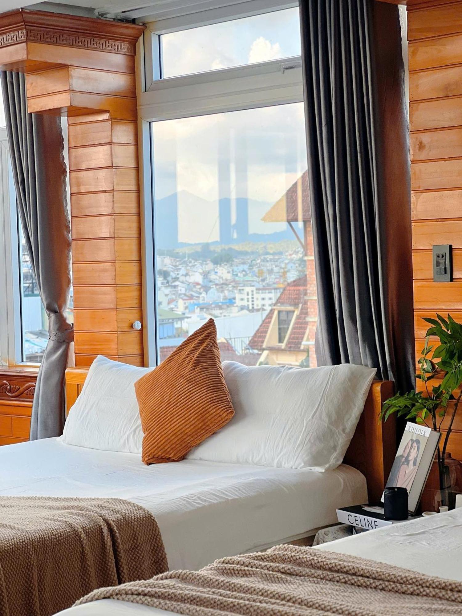 Hotel Phuong Trinh Dalat Bagian luar foto